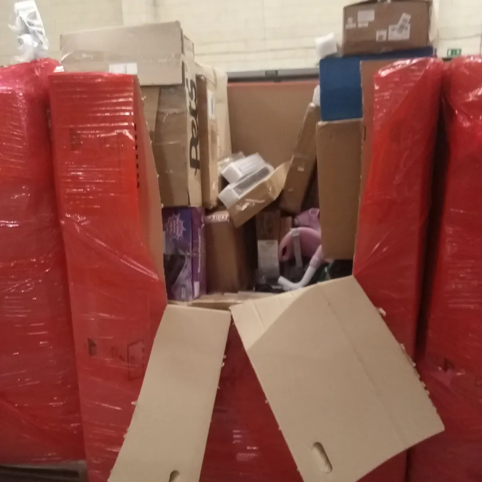 PALLET OF ASSORTED HOUSEHOLD GOODS AND PRODUCTS TO INCLUDE; BLINDS, BEACH TENT, PRESSURE WASHER, COOLER ETC