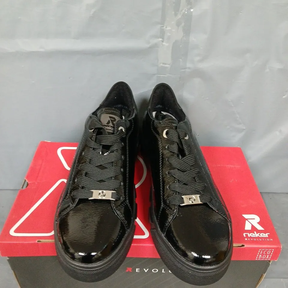 BOXED PAIR OF RIEKER CHUNKY SOLE TRAINERS - UK SIZE 39 - BLACK