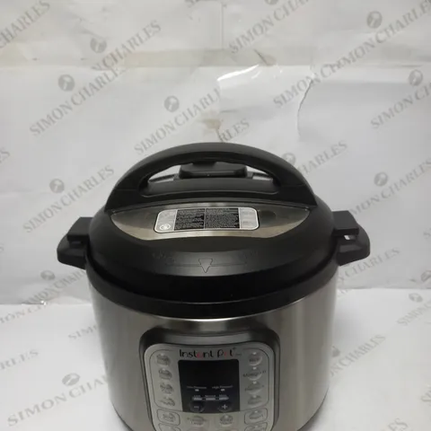 INSTANT POT DUO PRESSURE COOKER
