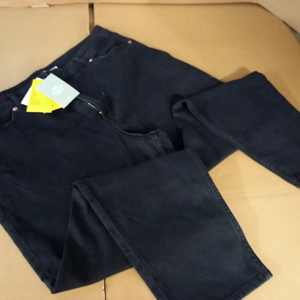 DIVIDED BLACK JEANS - UK 20