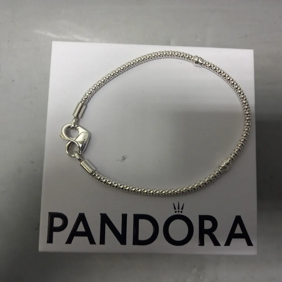BOXED PANDORA BRACELET IN SILVER EFFECT