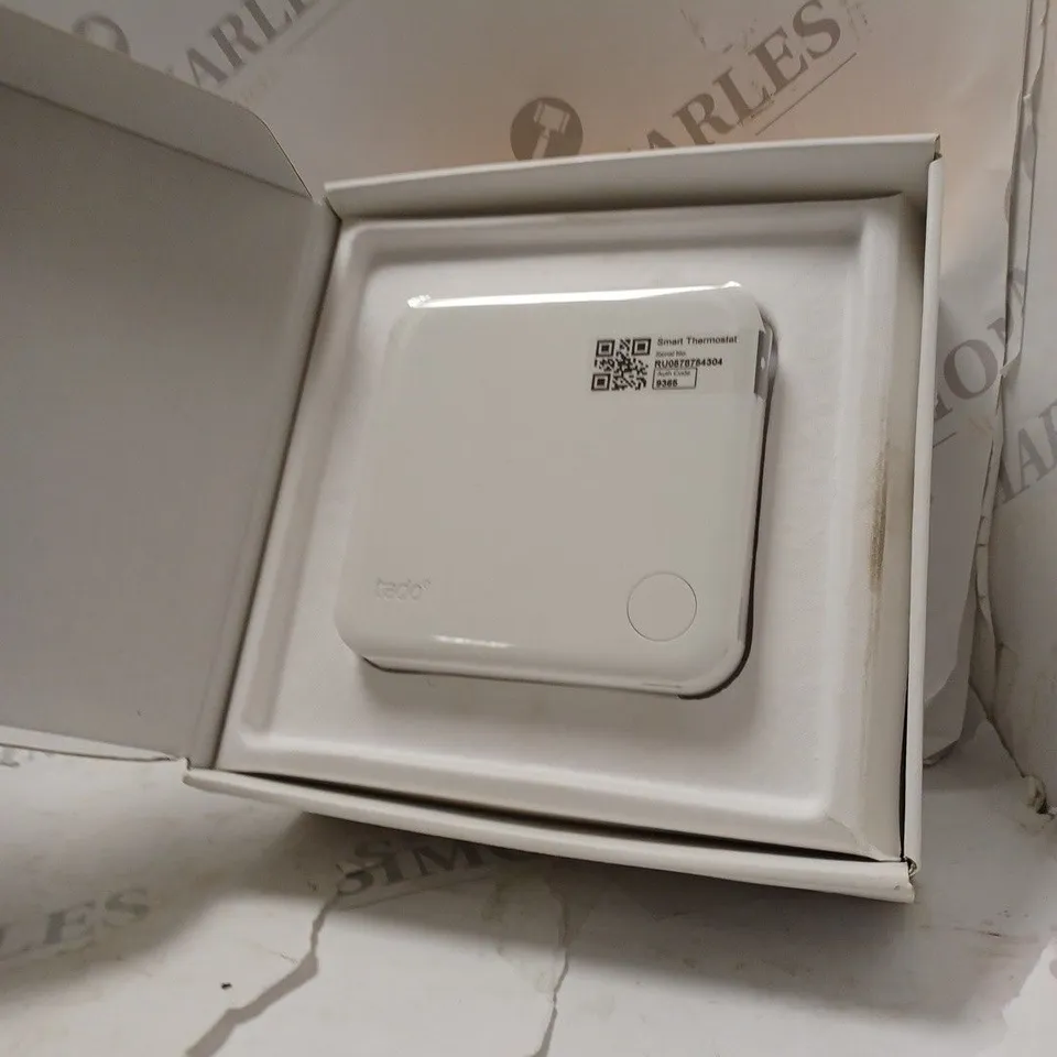 BOXED TADO STARTER KIT SMART THERMOSTAT