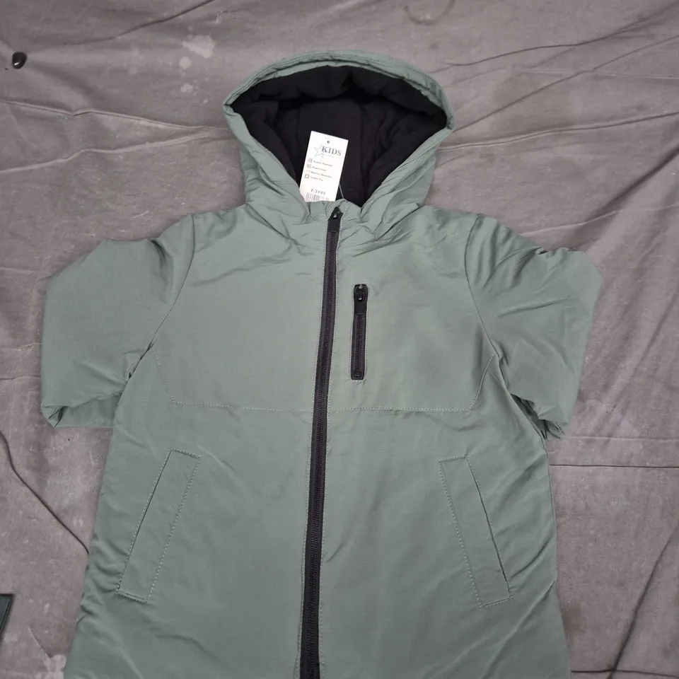 Kids’ Hooded Jacket & T‑Shirt Set – Dinosaur Santa Graphic, 2–3 Years (92–98 cm)