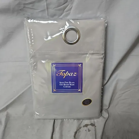 BOX OF APPROXIMATELY 10 X TOPAZ SILKY FEEL BLACK OUT READY MADE CURTAIN PANEL – GREY (EYELET HEADER)