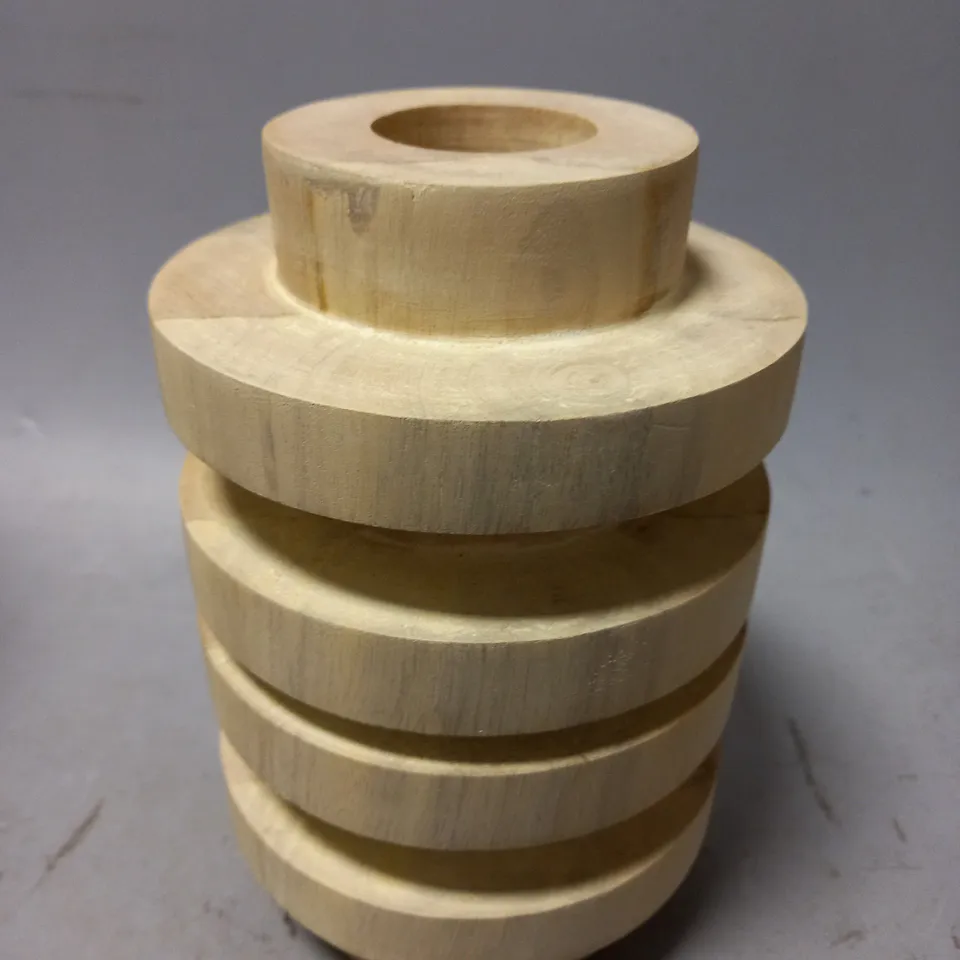 4 RING WOODEN VASE