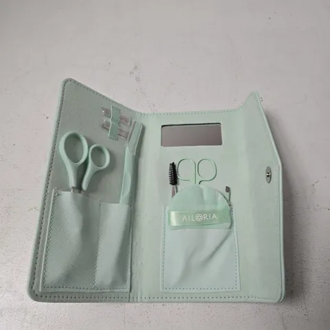 VISAGIQUE EYEBROW & FACIAL CARE SET BY AILORIA 