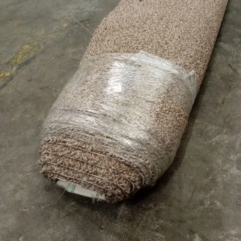 ROLL OF QUALITY TWISTY 1973 COCOA CARPET // APPROX SIZE; 2.35 x 4m