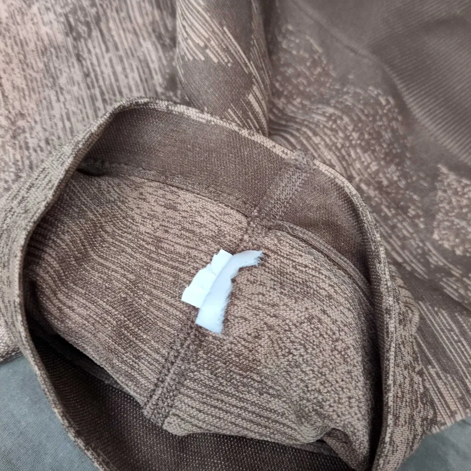 GYMSHARK PATTERNED SHORTS IN BROWN - SIZE UNSPECIFIED