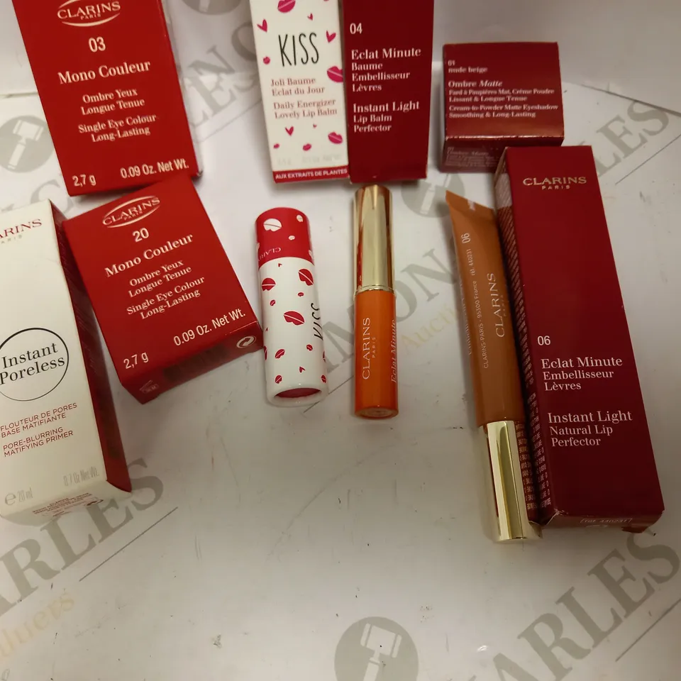 LOT OF APPROX 6 TO INCLUDE CLARINS LIB BALM , CLARINS MATTE EYESHADOW , ETC