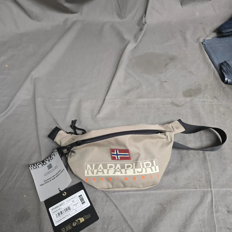 NAPAPIJRI BEIGE BELT BAG – WAIST BAG WITH FLAG LOGO