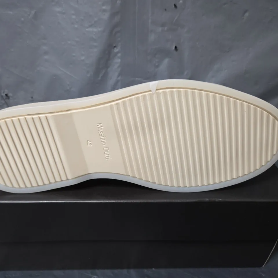 BOXED PAIR OF MASSIMO DUTTI SUEDE MOCCASIN SHOES IN BEIGE - SIZE 42