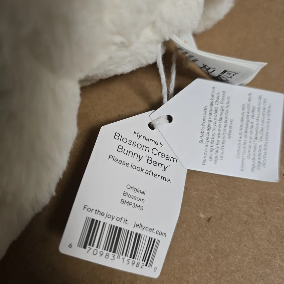 JELLYCAT LONDON BLOSSOM CREAM BUNNY BERRY