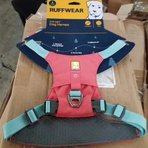 BOXED RUFFWEAR DOG HARNERS  