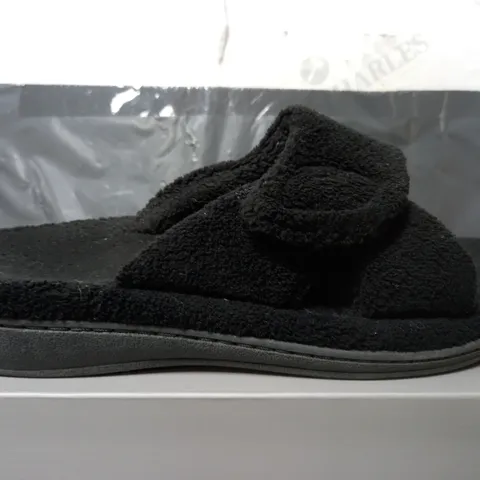 VIONIC INDULGE RELAX SLIPPERS IN BLACK - UK 7