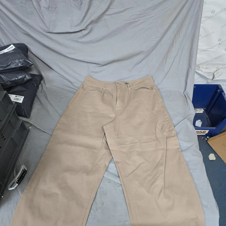 RUTH LANGFORD BEIGE TROUSERS – , UK 16 (US 12, DE 42, IT 48) 