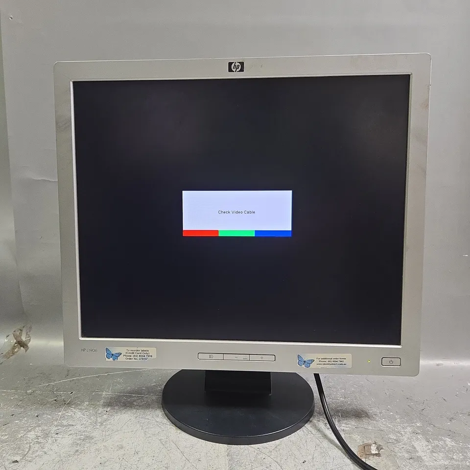 HP L1906 19" LCD COLOUR MONITOR