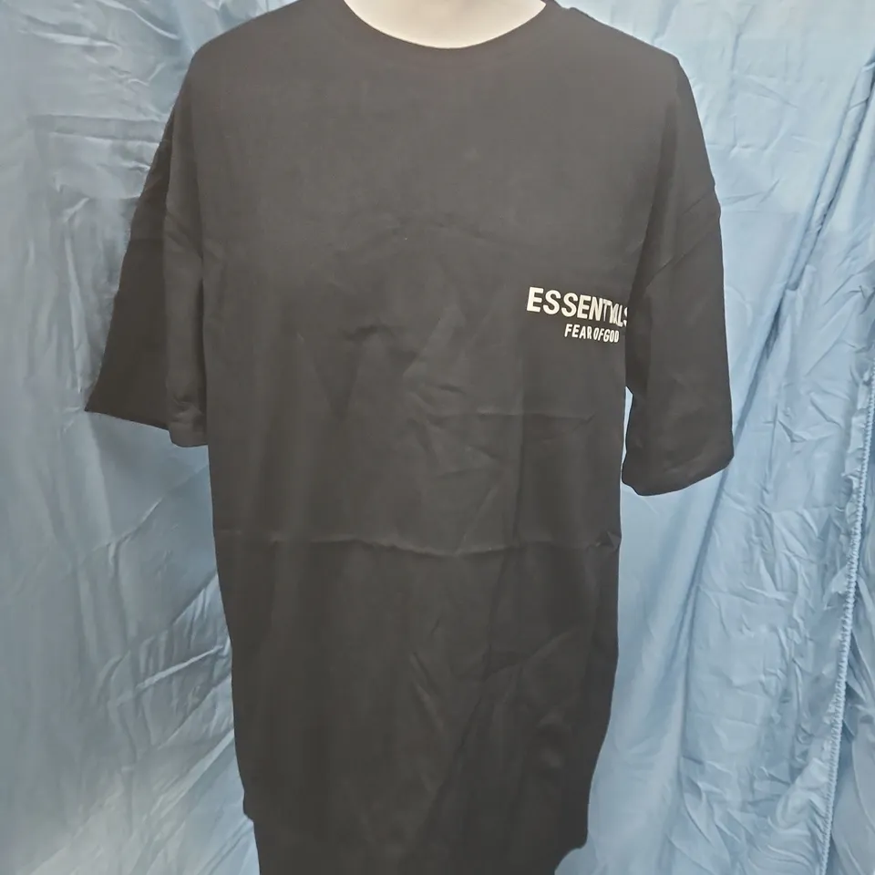 FEAR OF GOD ESSENTIALS T-SHIRT – BLACK – UK M