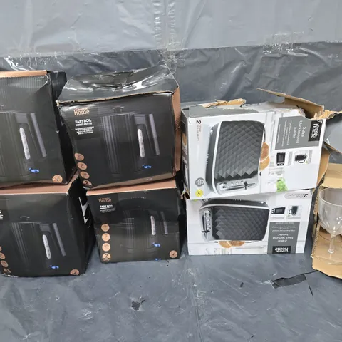 BOX OF APPROXIMATELY 8 ASSORTED HOMEWARE ITEMS TO INCLUDE GLASSES, TOASTERS, AND KETTLES ETC - COLLECTION ONLY