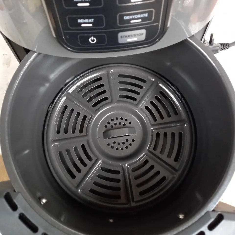 NINJA AIR FRYER