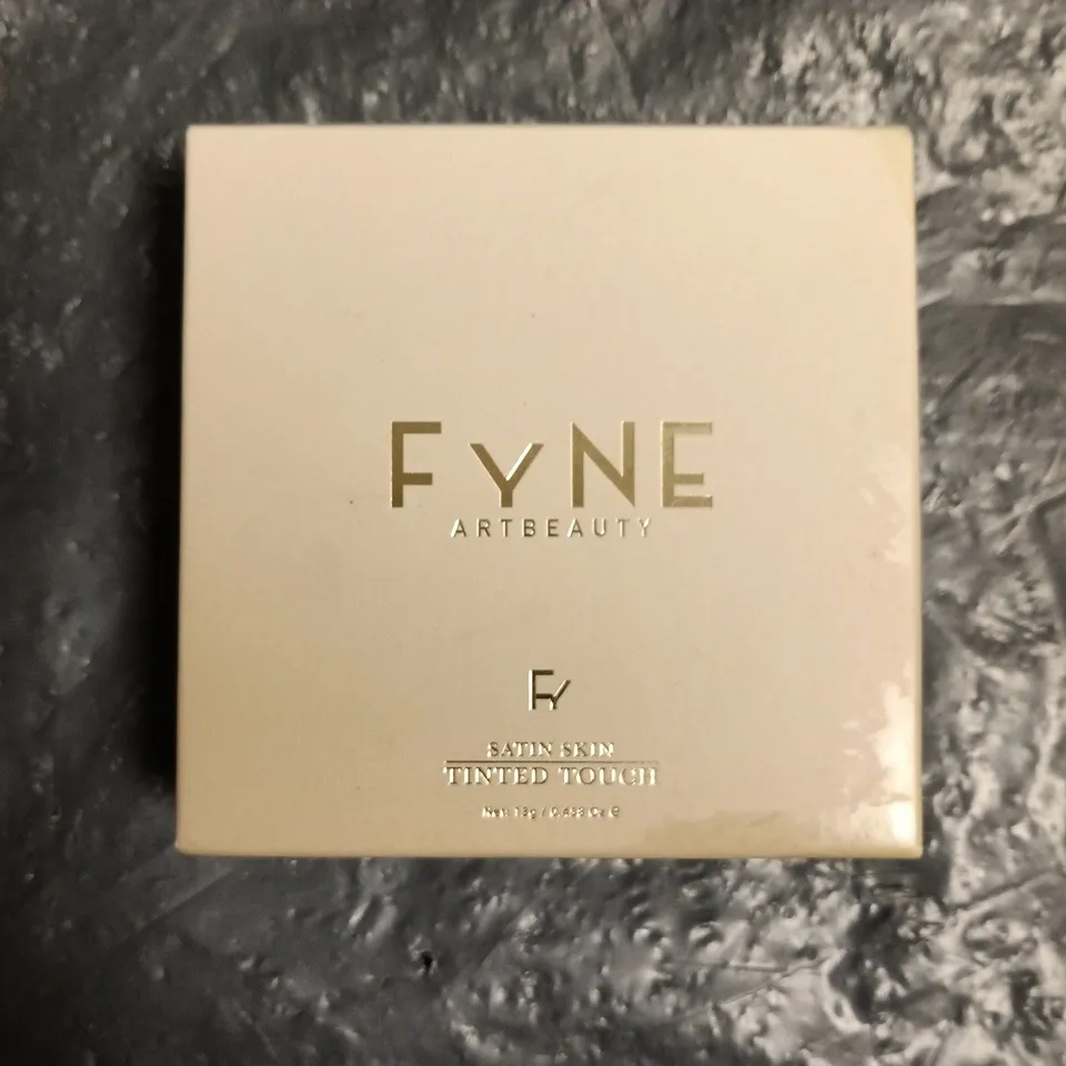 FYNE ART BEAUTY SATIN SKIN TINTED TOUCH FOUNDATION