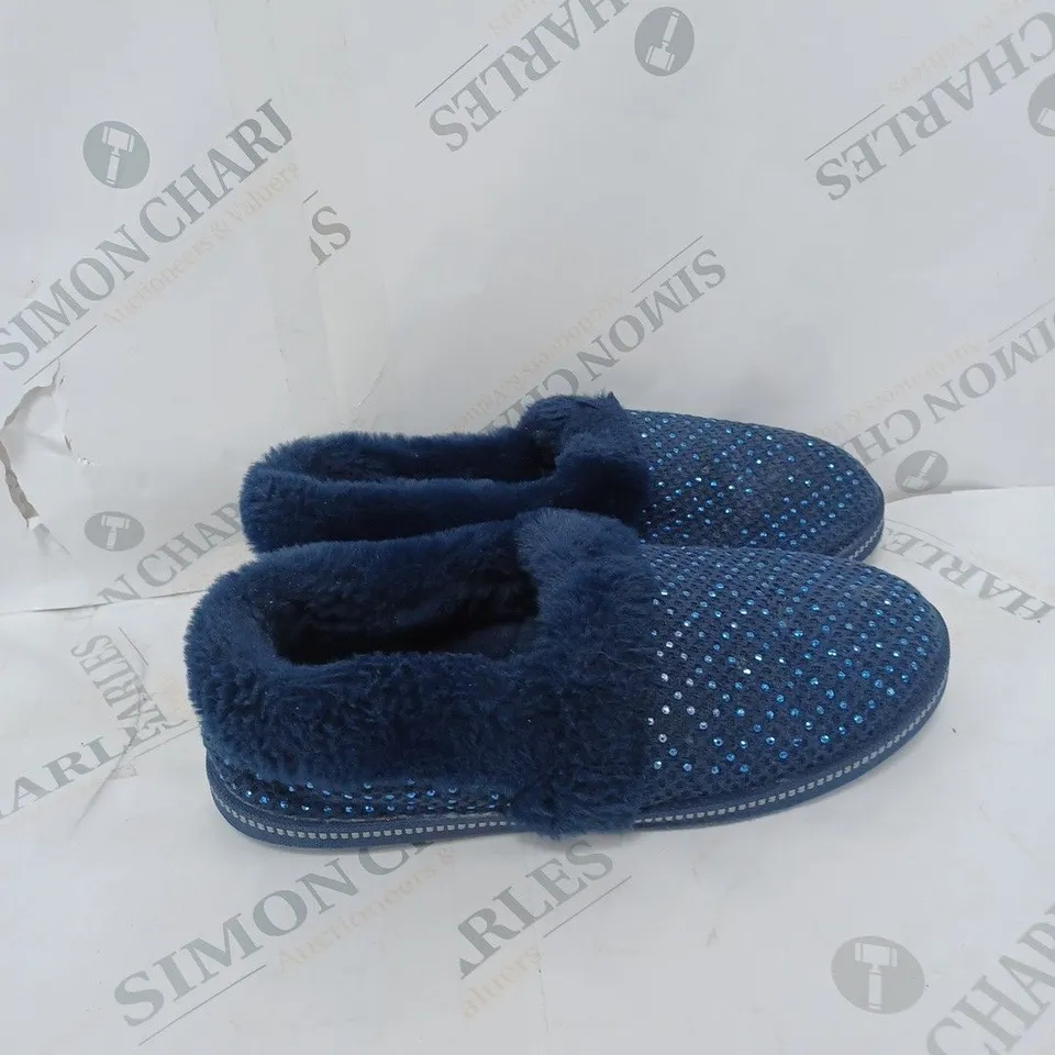 NAVY BLUE SKETCHERS HOUSE SLIPPERS 