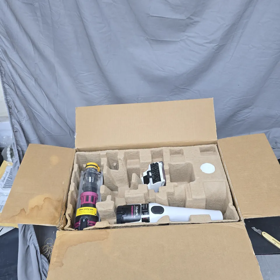 SHARK STAINFORCE HANDHELD SPOT CLEANER