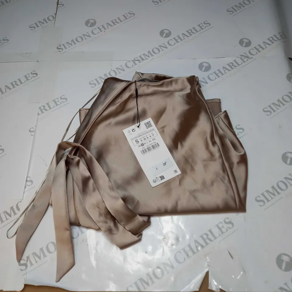 ZARA GOLD SKIRT - SIZE SMALL