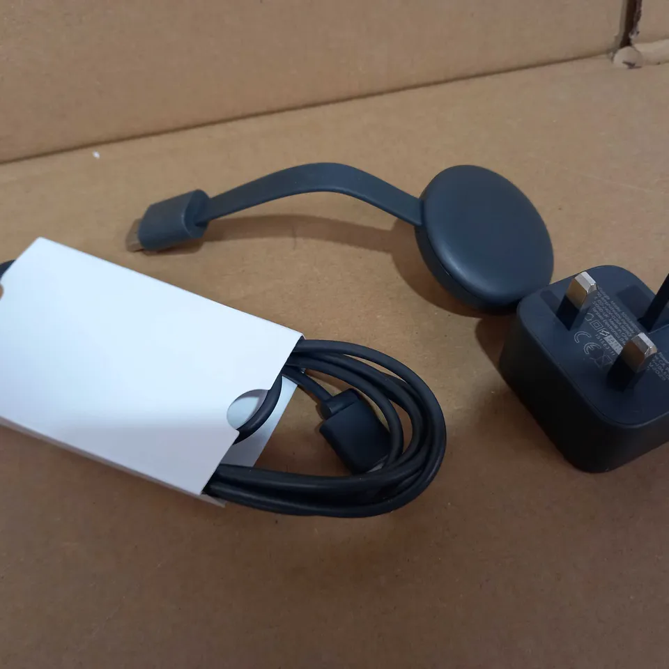GOOGLE CHROMECAST