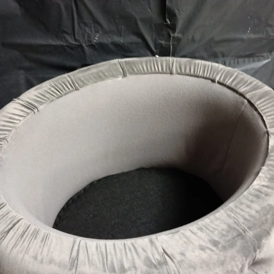 GREY ROUND TUFTED FABRIC OTTOMAN
