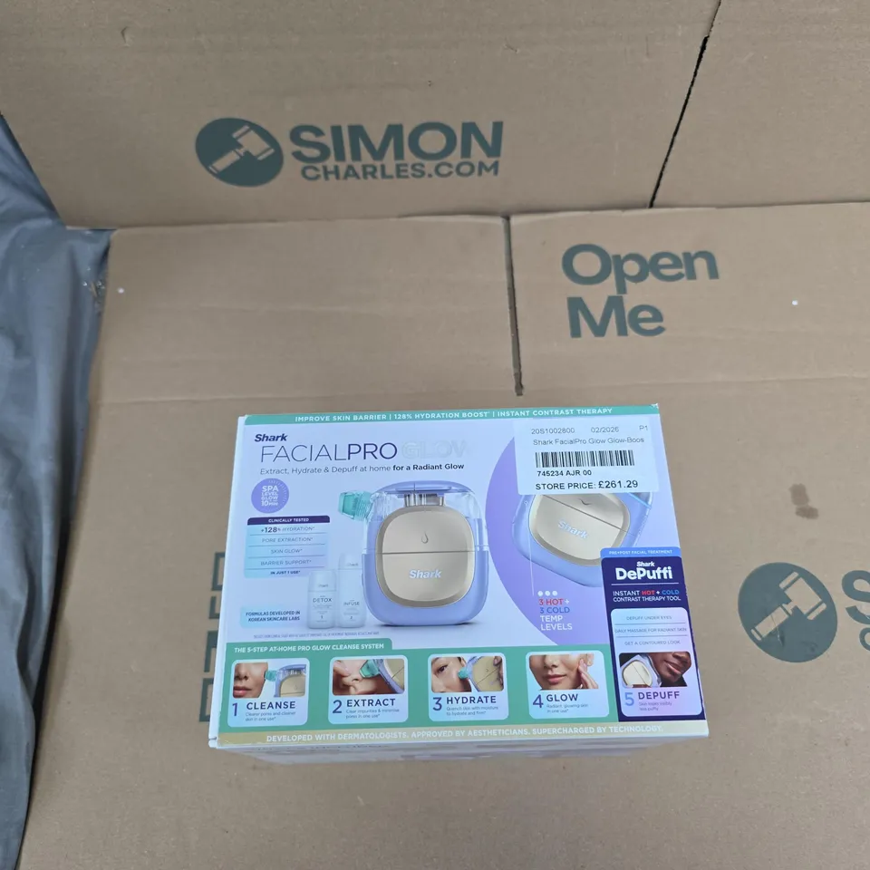 SHARK FACIALPRO GLOW GLOW-BOOSTING AT-HOME FACIAL SYSTEM