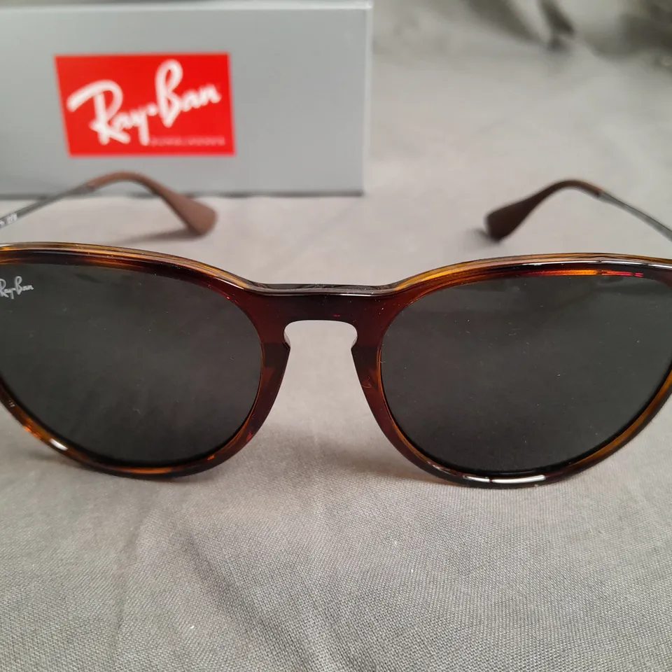 BOXED PAIR OF RAY BAN BROWN CATS EYE GLASSES