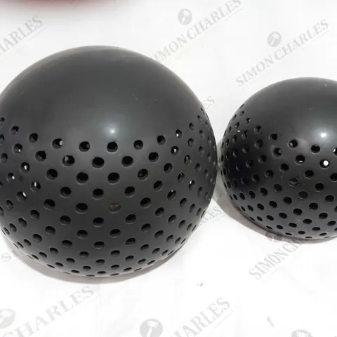 BOXED K BY KELLY HOPPEN SET OF 2 INDOOR OUTDOOR ORBS 25CM AND 30CM