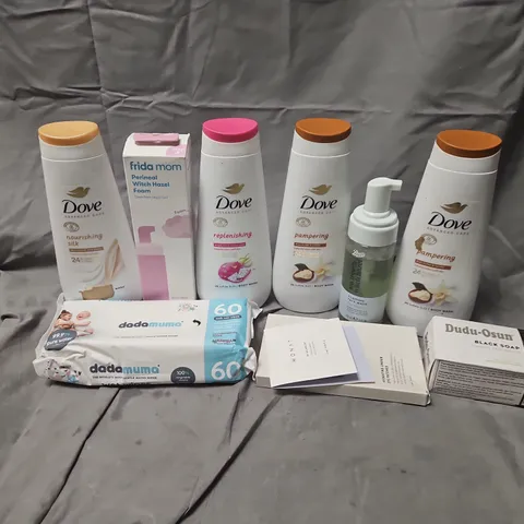 APPROXIMATELY 15 ASSORTED HEALTH & BEAUTY PRODUCTS TO INCLUDE DOVE BODY WASH, DUDU-OSUN BLACK SOAP, DADAMUMA WIPES, ETC