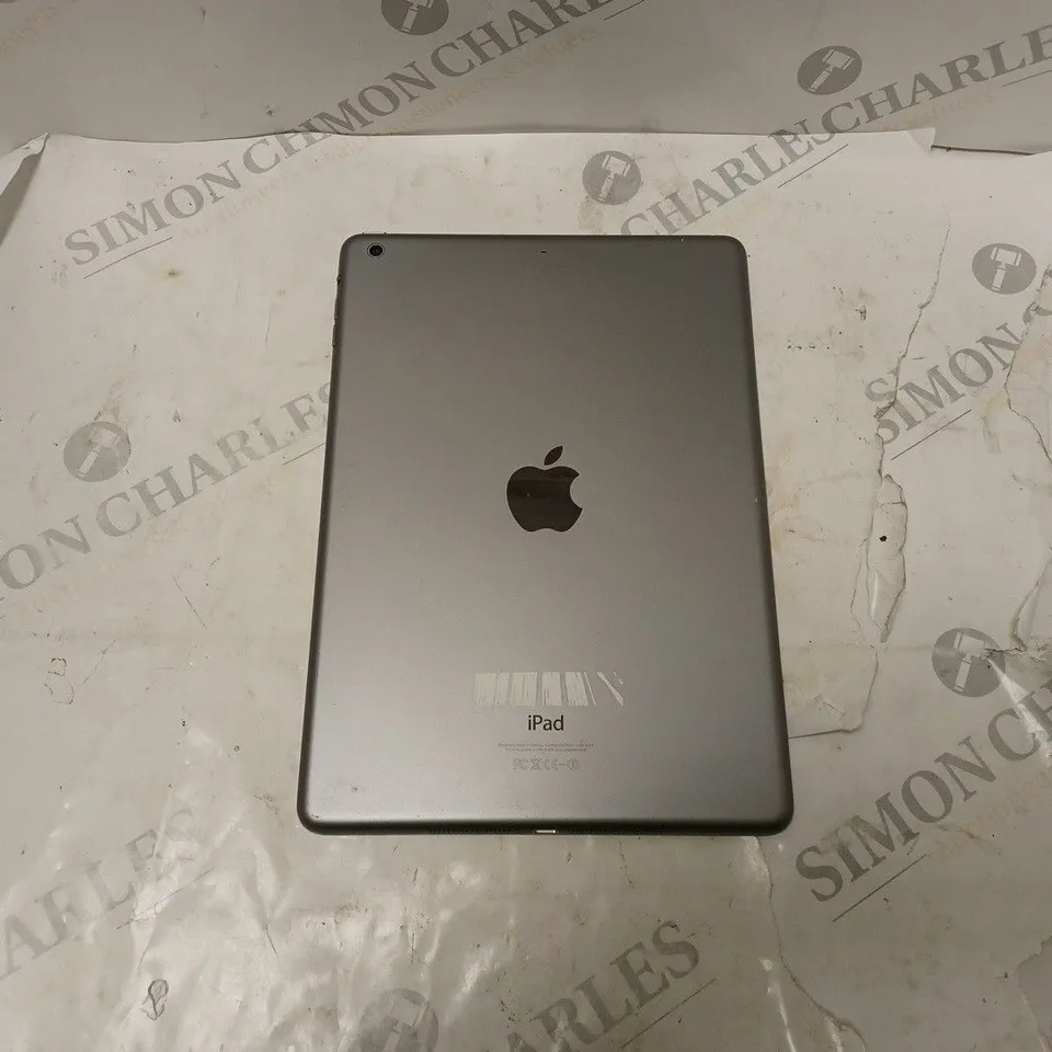 APPLE IPAD IN GREY MODEL A1474