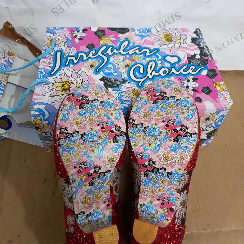 BOX PAIR OF IREGULAR CHOICE CALENDULA MID HEEL SHOES