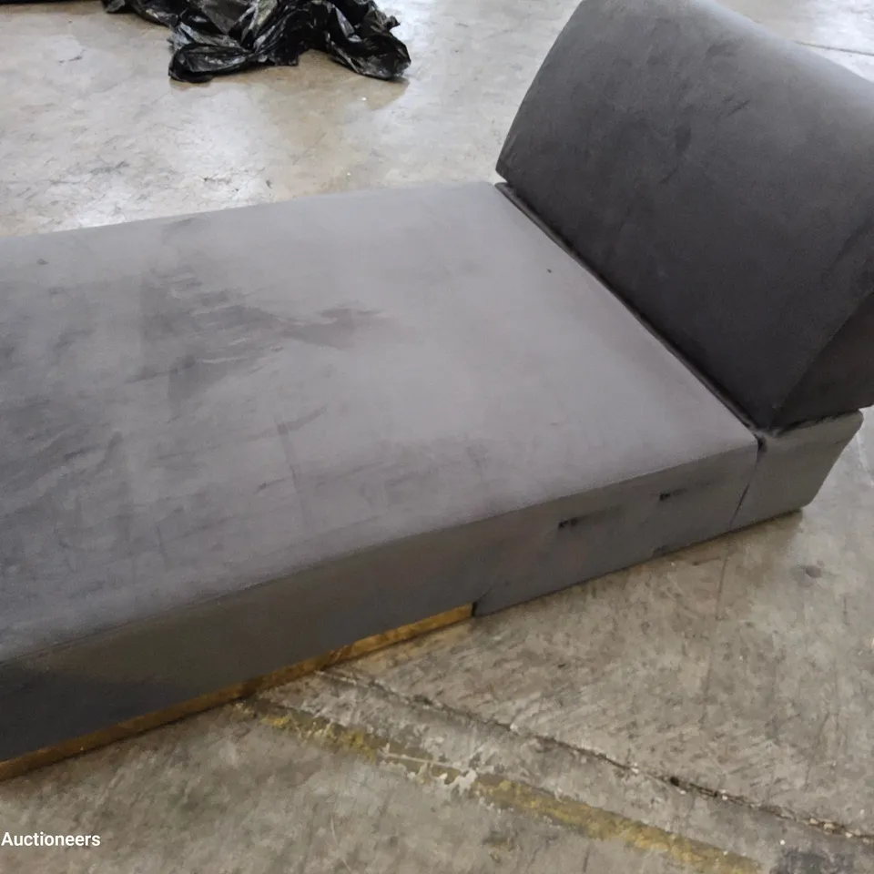 DESIGNER CHAISE SECTION PLUSH GREY FABRIC 