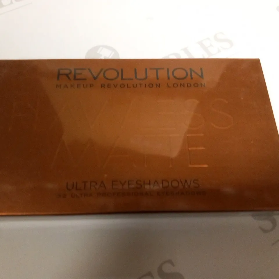 APPROXIMATELY 10 BOXED AND SELAED REVOLUTION MAKEUP REVOLUTION LONDON FLAWLESS MATTE ULTRA EYESHADOWS 32 ULTRA PROFESSIONAL EYESHADOWS