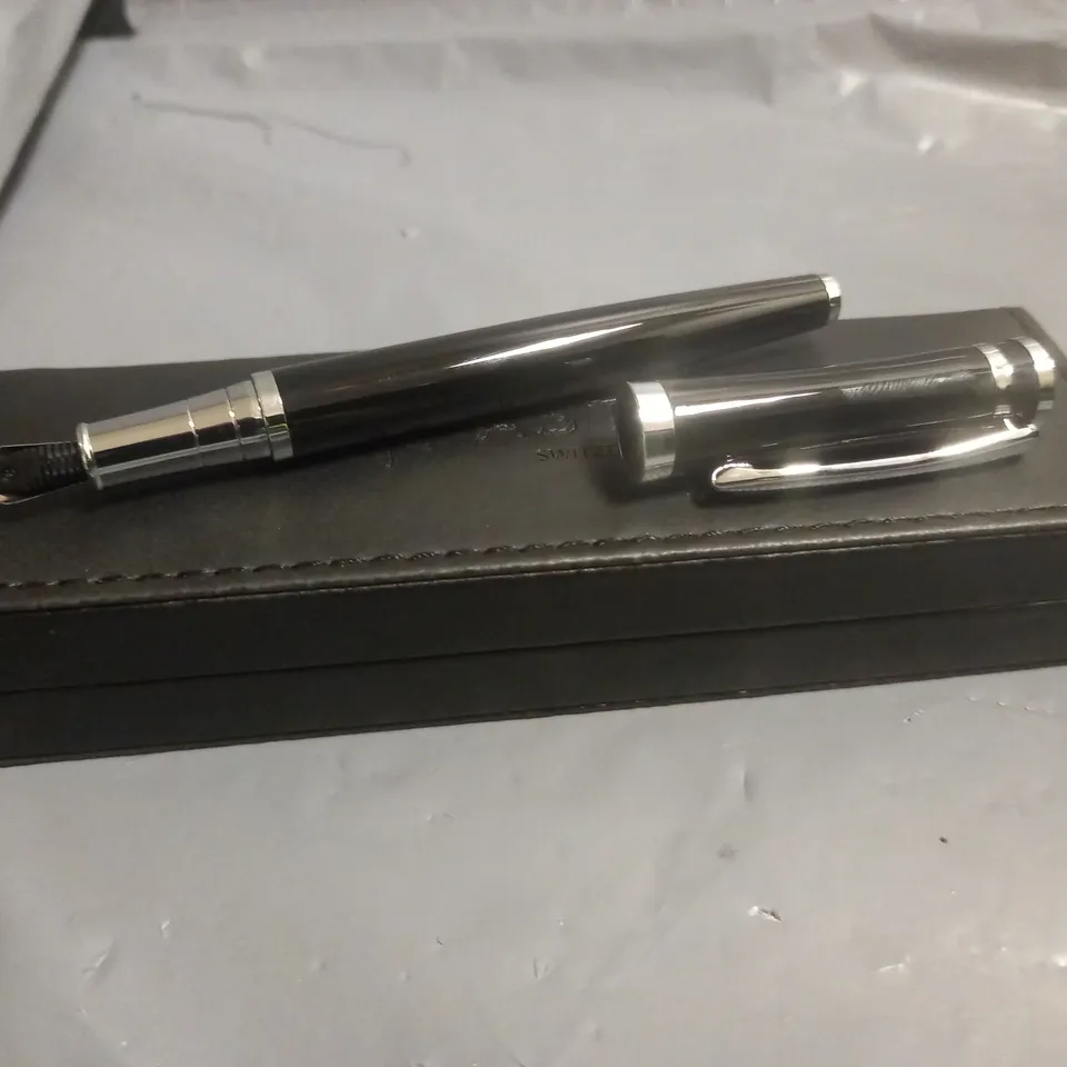 ASTER SWITZERLAND FOUNTAIN PEN IN BLACK