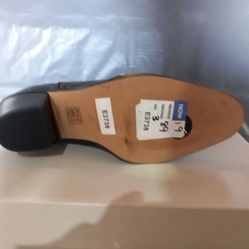 BOXED SOLEA FARES BLACK ANKLE BOOTS SIZE 3