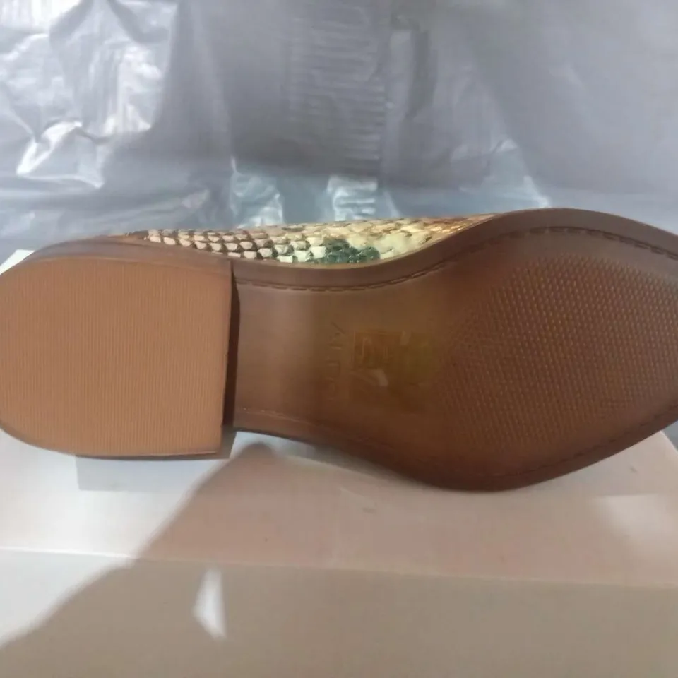 BOXED ALDO KAICA BEIGE LADIES SIZE 3