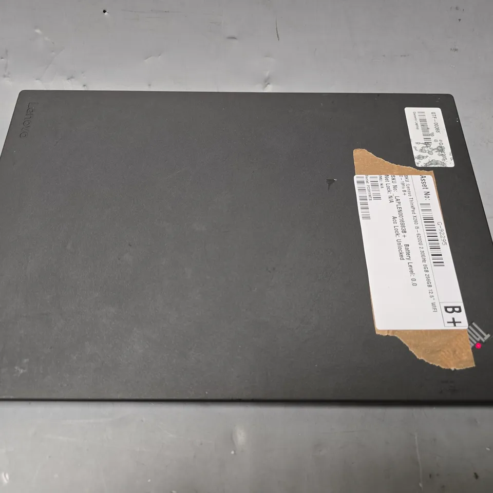 LENOVO X260 THINKPAD LAPTOP IN BLACK