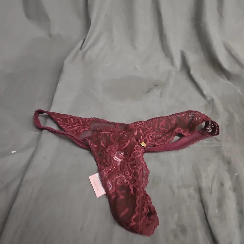 BOUX AVENUE BILLIE THONG – MAROON LACE, UK SIZE 14