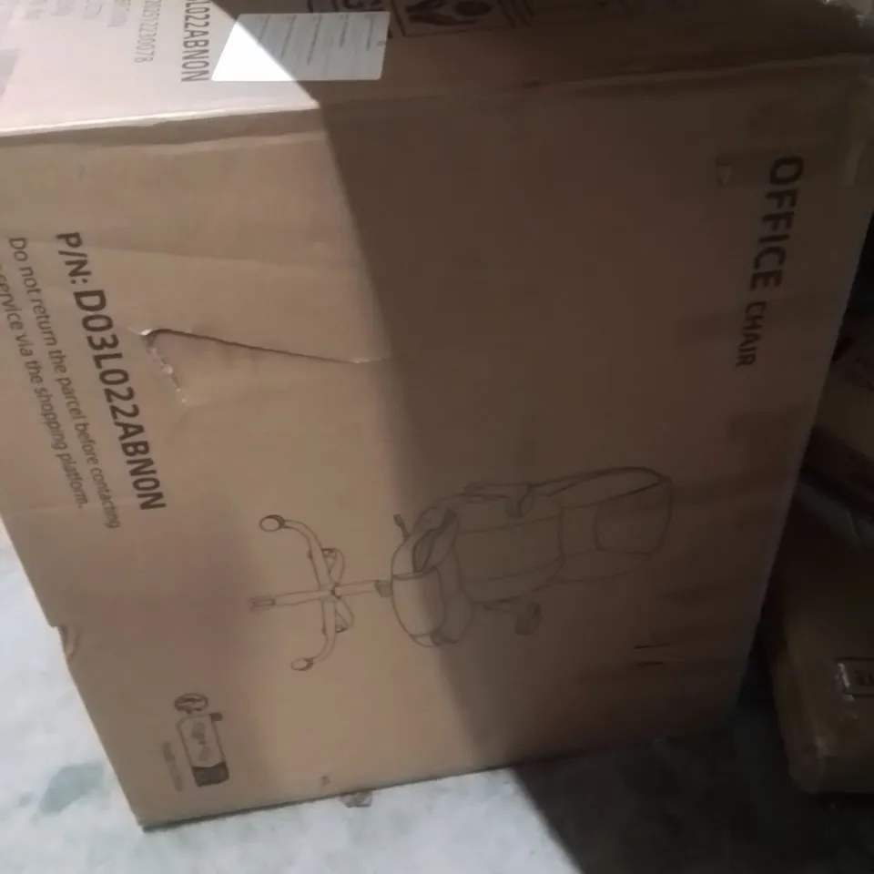 BOXED OFFICE CHAIR