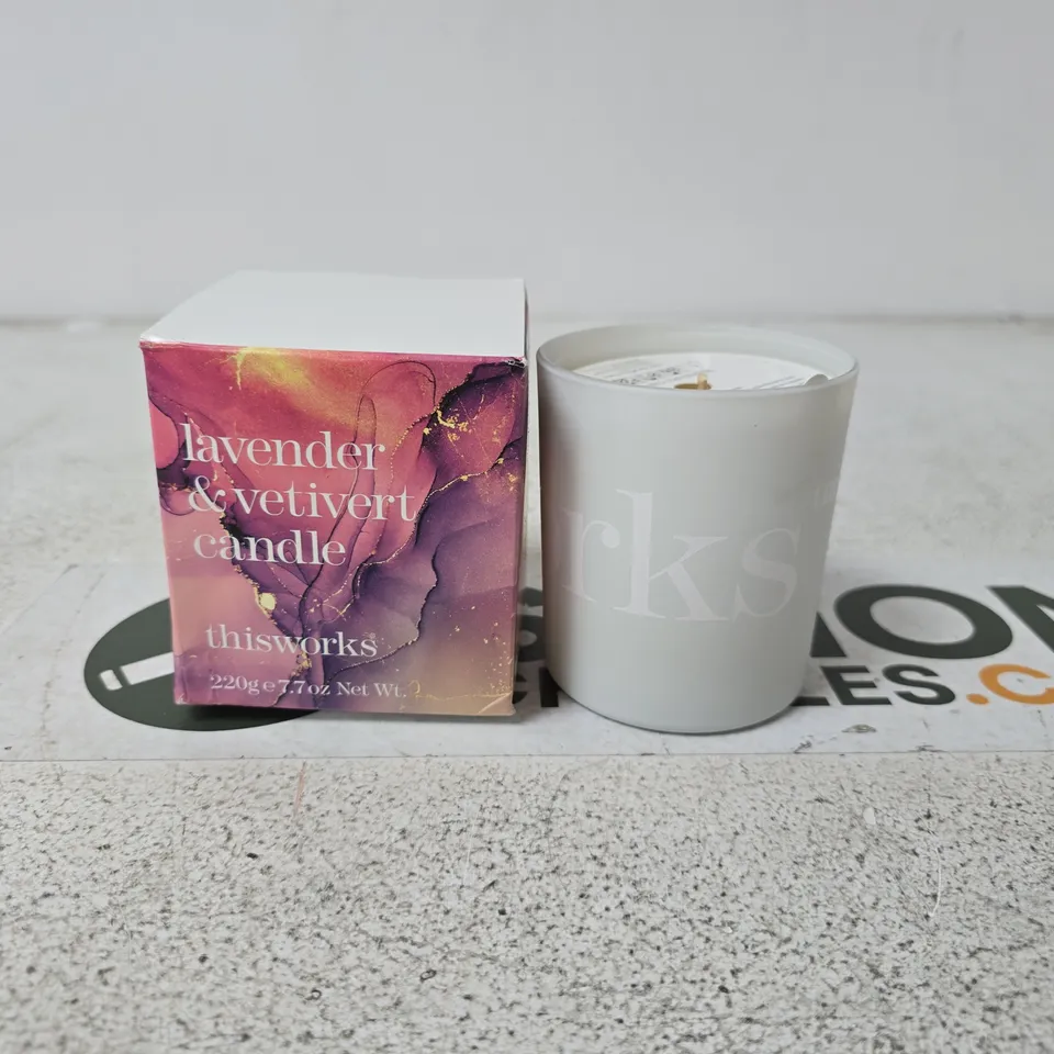THIS WORKS LAVENDER & VETIVERT CANDLE – 220G