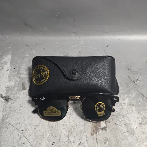 BOXED PAIR OF RAY BANS