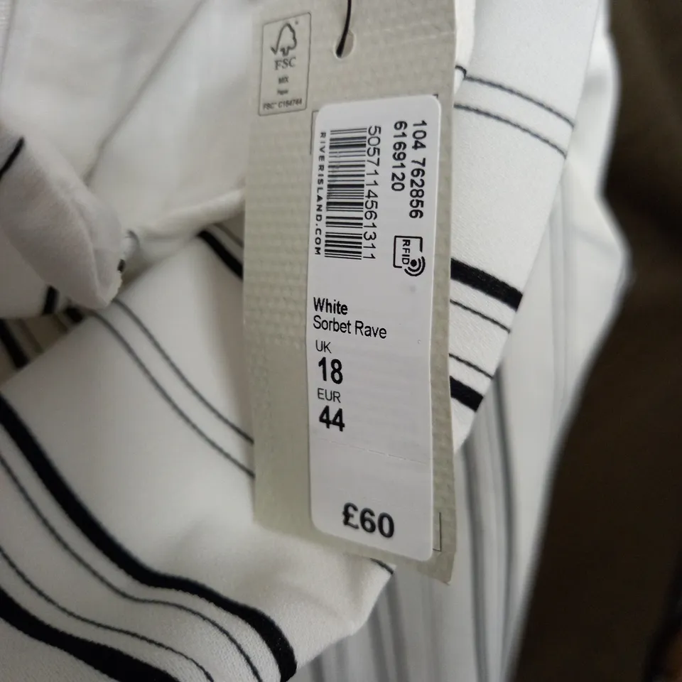 RIVER ISLAND SLEEVELESS JUMPSUIT IN PINSTRIPE - UK 18