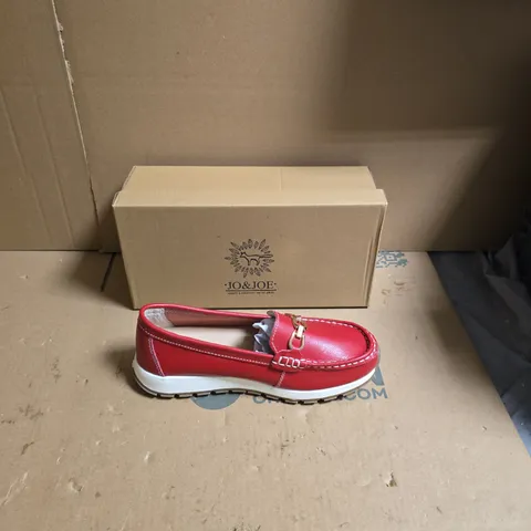 JO&JOE RED LEATHER LOAFERS, UK 7 – WOMEN'S