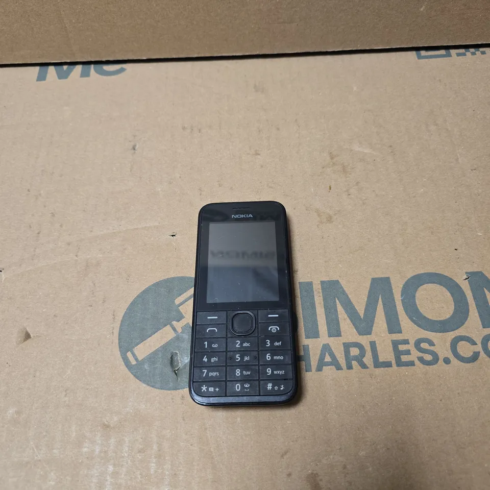 NOKIA CANDYBAR BLACK PHONE (MODEL UNSPECIFIED)