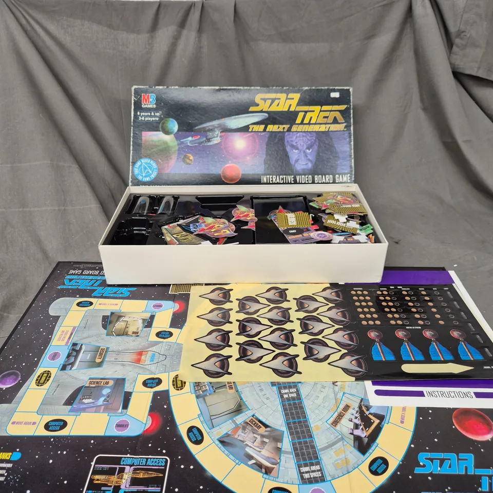 STAR TREK: THE NEXT GENERATION INTERACTIVE VIDEO BOARD GAME – MB GAMES