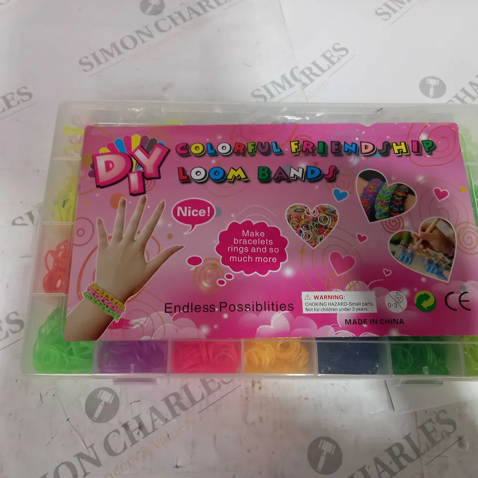 BOXED DIY COLOURFUL FRIENDSHIP LOOM BANDS